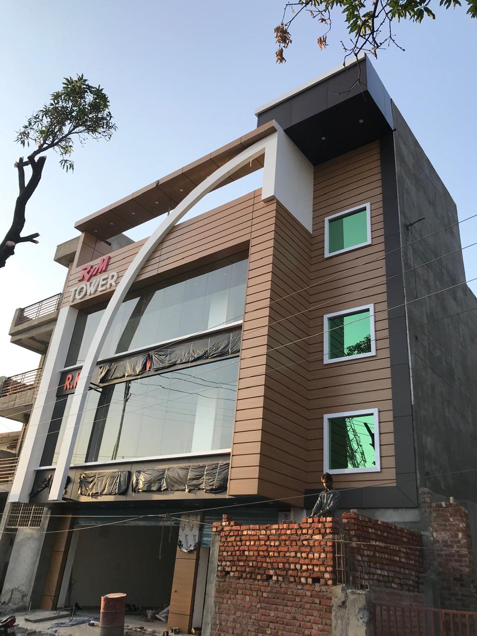 Commercial front with cladding and glass glazing